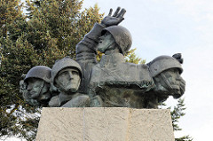 Denkmal der polnischen Artillerie in Toruń - Entwurf Prof. Franciszek Duszeńko, aufgestellt 1980.