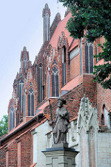 Kirche der Himmelfahrt der Jungfrau Maria in Toruń - gotischer Kirchenbau der Franziskaner aus dem 14. Jahrhundert.