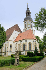 Spätgotischen Stadtkirche Zum heiligen Leichnam / Corporis Christi. Dreischiffige Hallenkirche, Ersterwähnung der Kirche 1209.