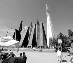 Kirche der Mutter Gottes, der Königin  von Polen, erbaut 1975 - Bilder aus Elbląg / Elbing.