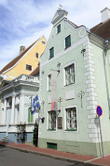 Wohnhaus / Giebelhaus eines ehem. Ratsherrn in Pärnu - historische Architektur der Stadt, erbaut 1674 - jetzt Haus der Künste.