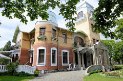 Ammende Villa in Pärnu - Herrenhaus / Jugendstilarchitektur, erbaut 1904. Bauherr Kaufmann Ammende - Architekten Mieritz & Gerassimov / St. Petersburg. Gebaut für die Tochter des Kaufmanns, seitdem Nutzung u.a. als Sommerkasino, Club.