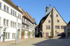 Rückseite vom historischen Rathaus am Marktplatz von Sangerhausen, spätgotisches Bauwerk - fertiggestellt 1437.