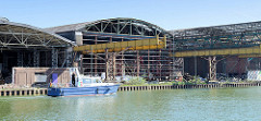 Abriss der Osmo-Hallen am Hafen von Münster; ehem. Holzlager / Industriebrache - geplanter Neubau eines Bürogebäudes.