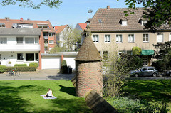 Sogen. Wasserbär im ehem. Stadtgraben von Münster - das Wehr glich die Wasserstände im Wassergraben der Stadtbefestigung aus.