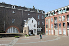 Alte + neue Wohngebäude am Misericordeplein in Maastricht; Kunstkwartier 6211.