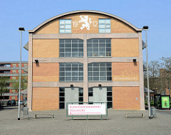 Ehemalige Fabrikhalle an der Avenue Céramique in Maastricht - so genannte Wiebengahal, benannt nach dem Architekten  Jan Wiebenga, der das Gebäude 1912 für die Keramikfabrik  Société Céramique  entworfen hat. Jetzt Nutzung durch Ateliers und Büros.