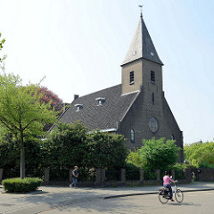 Backsteinkirche am Sterreplein in Maastricht , erbaut um 1924