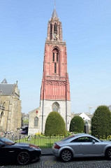 Kirchturm der Sint Janskerk / Johanneskirche in Maastricht.