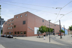 Moderne Architektur der Europa-Universität Viadrina in Frankfurt/Oder - Gräfin Dönhoff Gebäude.