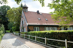 Ehem. Kupfermühle in Hamburg Wohldorf-Ohlstedt, jetzt private Nutzung. Das restaurierte Gebäude wurde 1827 errichtet.