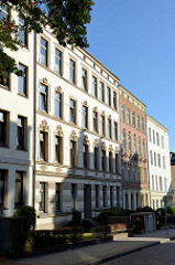 Mietwohnhaus in der Maretstraße von Hamburg-Harburg, das denkmalgeschützte Wohnhaus wurde 1898 errichtet - Architekt Heinrich Meier.