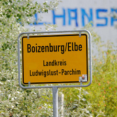 Schild der Stadtgrenze von Boizenburg/Elbe - Landkreis Ludwigslust-Parchim.