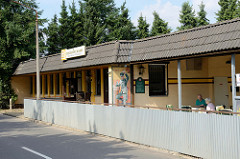 Ehemaliges Kontrollgebäude / Grenzgebäude vom Transitkontrollpunkt an der   innerdeutschen  Grenze in Boizenburg/Elbe. Die Grenzstation wird jetzt als Gaststätte genutzt.