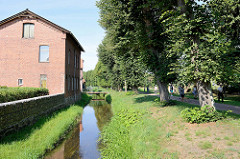 Historischer   Wallgraben in Boizenburg/Elbe.