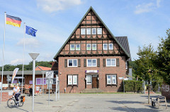 Hotelgebäude am Stadthafen von Boizenburg/Elbe das Gebäude befindet sich am Ort des Hafenbahnhofs.