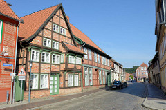Baudenkmäler in der Klingbergstraße von Boizenburg/Elbe - denkmalgeschützte Wohnhäuser, Fachwerkhäuser unterschiedlicher Bauweise.