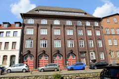 Expressionistische Backstein-Architektur der Berufsfeuerwache in Wismar an der frischen Grube, errichtet 1928 - Architekt Arthur Eulert.