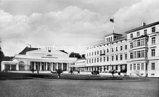 Historische Ansicht vom Kurhaus Heiligendamm; errichtet 1816 - Baumeister Severin; Giebelinschrift Heic te laetitia invitat post balnea sanum  - Hier empfängt dich Freude, entsteigst du gesundet dem Bade.