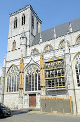 Gotische St. Martins Basilika in Lüttich / Liège; 1542 als spätgotische Kreuzbasilika fertiggestellt.