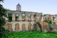 Ruine des abgebrannten Schlosses von   Groß Strehlitz / Strzelce Opolskie.