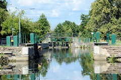 Die Lieper Schleuse liegt bei km 88,91 des Finowkanals und eine eine Länge von 43 m sowie einen Hub von 2,40 m.