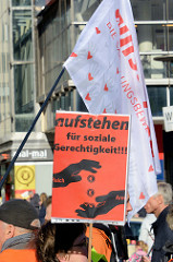 Demonstration der Sammlungsbewegung Aufstehen - Aktion Bunte Westen am 16.02.19 in Hamburg; Motto: Wir sind viele. Wir sind vielfältig. Wir haben die Schnauze voll.