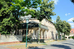 Villa Hirsch in der Messingwerksiedlung von Finow - die Fabrikantenvilla wurde 1916 nach Plänen von Paul Mebes entworfen; sei 2006 Leerstand.