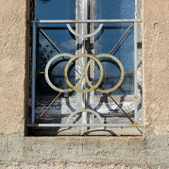 Detail der Villa Hirsch in der Messingwerksiedlung von Finow - die Fabrikantenvilla wurde 1916 nach Plänen von Paul Mebes entworfen; sei 2006 Leerstand.