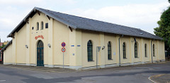 Saal Altenburger Destillerie & Liqueurfabrik an der Straße am Anger in Altenburg.