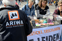 Welttag für das Ende der Fischerei. am 30.03.2019 - Aktionen an der Mönckebergstraße in Hamburg.