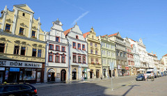 Historische Gebäude auf dem Pilsener Hauptplatz náměstí Republiky / Platz der Republik - denkmalgeschützte Altstadt von Pilsen / Plzeň.