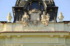 Giebel / Turm vom Kulturhaus Měšťanská beseda in Pilsen / Plzeň; erbaut 1901 - Architekt František Kotek.