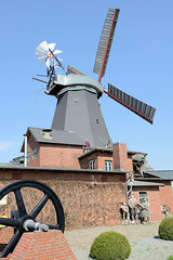 Riepenburger Mühle am Kirchwerder Mühlendamm in Hamburg Kirchwerder; die Holländermühle wurde 1828 erbaut.