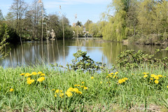 Lauf des Hamburger Flusses Bille im Stadtteil Billwerder - rechts mündet die Glinder Au.