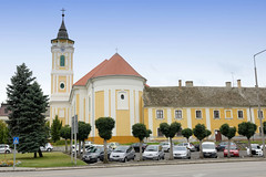 Baja -  Frankenstadt ist eine Stadt mit 37.000 EinwohnerInnen in Südungarn an der Donau und deren Nebenarm Sugovica.