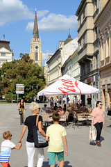 Novi Sad ist eine Stadt am Ufer der Donau im Norden Serbiens.