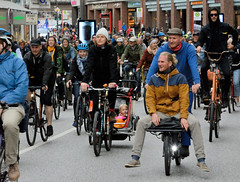 Fahrraddemo des ADFC am Tag des Klimastreiks in Hamburg - Motto Mehr Platz fürs Fahrrad.