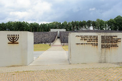 Gedenkstätte des Vernichtungslagers  Belzec der deutschen Nazis  in Polen - zwischen Märzund Dezember  1942 wurden dort 434 508 Menschen von den Nazis  ermordet