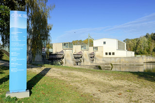 Kraftwerk Faimingen, Laufwasserkraftwerk an der Donau bei Lauingen in Bayern