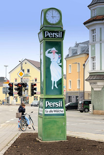 Straubing ist eine kreisfreie Stadt  in Ostbayern - das Stadtgebiet Straubings erstreckt sich entlang der Donau.