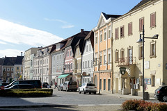 Eferding ist eine Stadtgemeinde im Hausruckviertel in Oberösterreich.