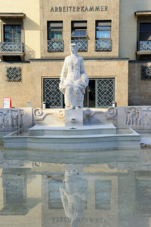 Linz ist die Landeshauptstadt von Oberösterreich und liegt an der Donau.