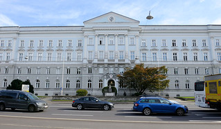 Linz ist die Landeshauptstadt von Oberösterreich und liegt an der Donau.