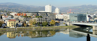 Linz ist die Landeshauptstadt von Oberösterreich und liegt an der Donau.