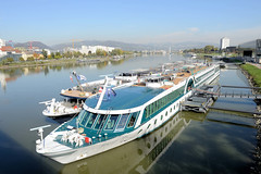 Linz ist die Landeshauptstadt von Oberösterreich und liegt an der Donau.