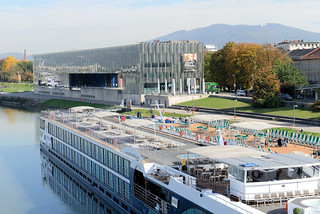 Linz ist die Landeshauptstadt von Oberösterreich und liegt an der Donau.