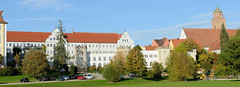 Donauwörth  ist eine Kreisstadt im schwäbischen Landkreis Donau-Ries im Bundesland Bayern.