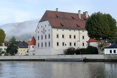 Bilder vom Ort Obernzell am Ufer der Donau in Bayern.