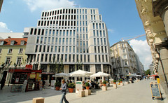 Bilder aus der Hamburger Innenstadt - Stadtteil Neustadt. Moderne Architektur am Gustav-Mahler-Platz / Colonnaden (2006).